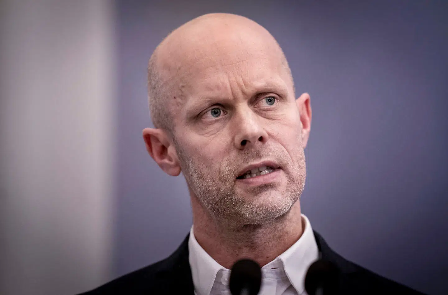 Pressemøde med statsminister Mette Frederiksen, Sundheds- og ældreminister Magnus Heunicke, direktør for Sundhedsstyrelsen Søren Brostrøm, direktør for Statens Serum Institut Henrik Ullum, rigspolitichef Thorkild Fogde og direktør i Lægemiddelstyrelsen Thomas Senderovitz i Spejlsalen på Christiansborg, tirsdag den 5. januar 2021. (Foto: Liselotte Sabroe/Scanpix 2021)