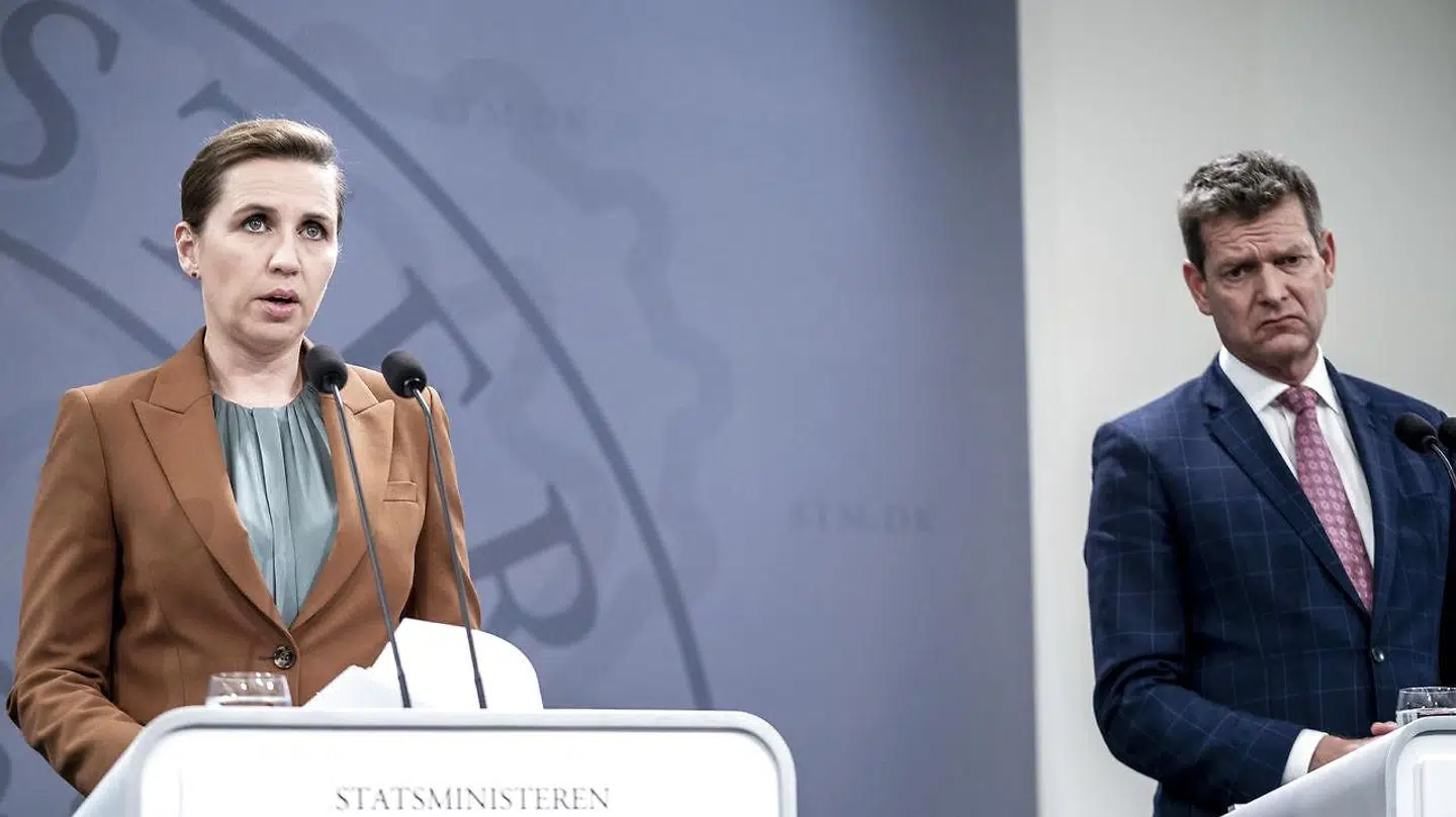 Statsminister Mette Frederiksen forklarede onsdag aften, at børnene i grundskolen »får en tidlig juleferie«. Det var præcis det samme, som regering og myndigheder sagde sidste år. Der vendte mange børn først tilbage til påske.