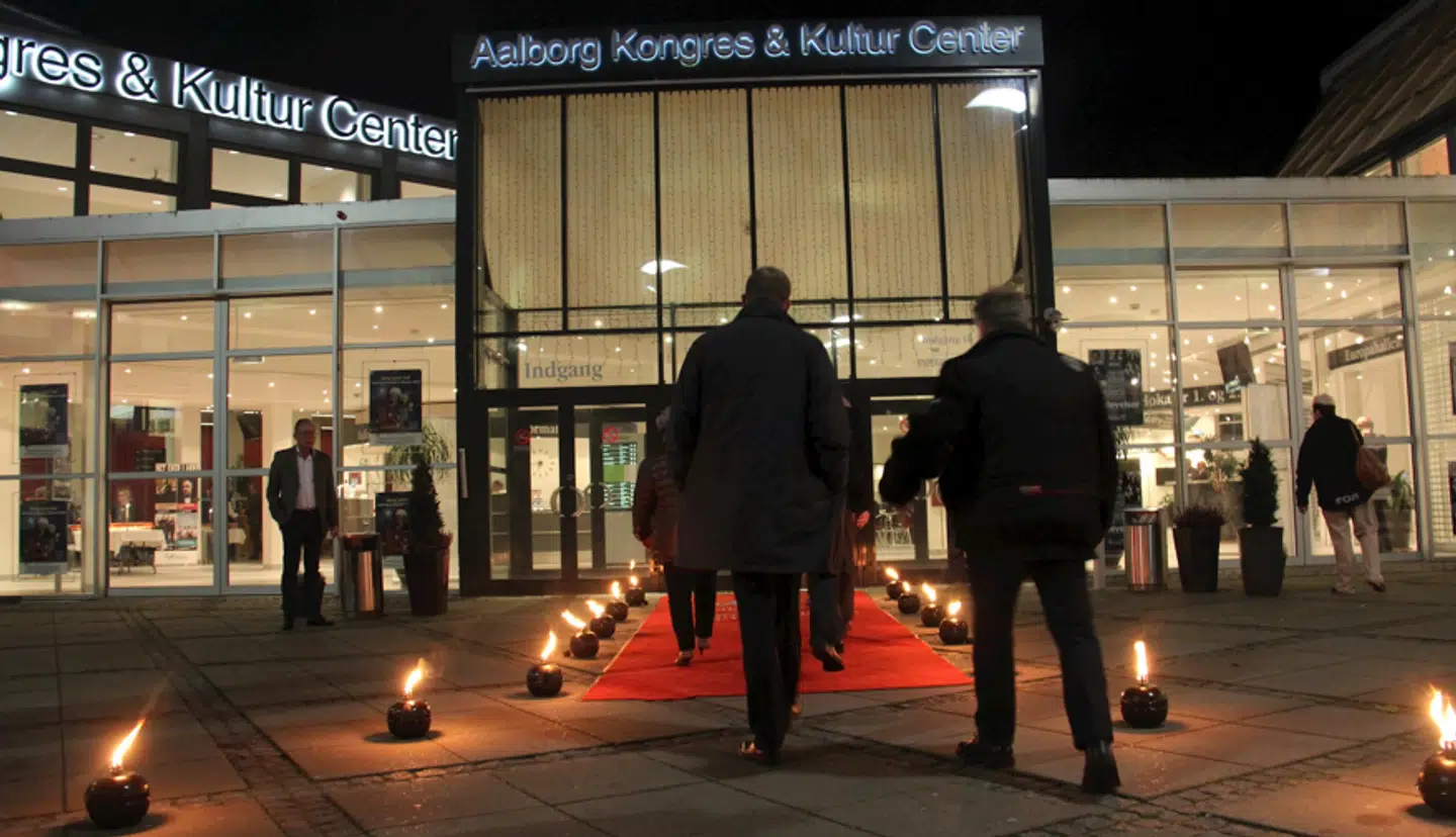 AKKC må aflyse to arrangementer. Det betyder et tab på den anden side af en halv million kroner, fortæller direktør Nicolai Holm.