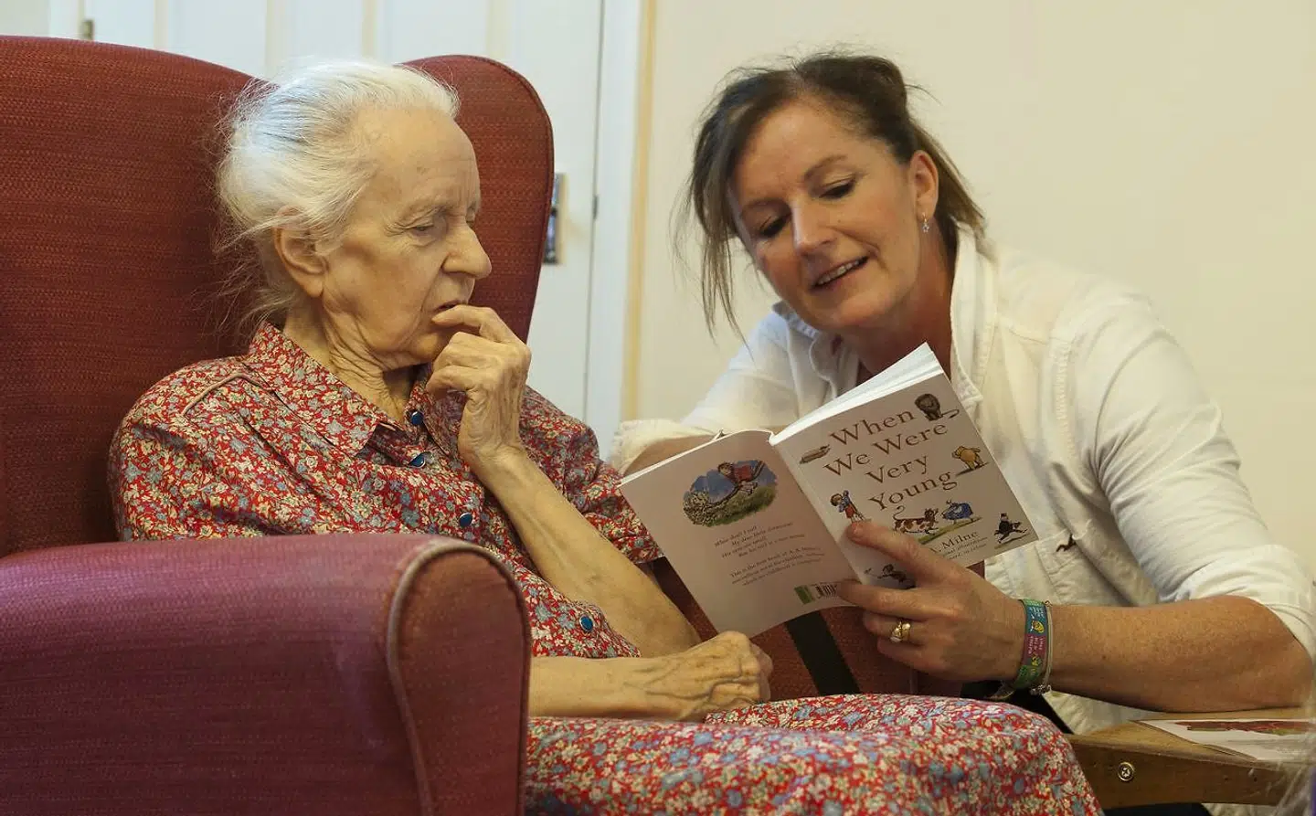Millioner af mennesker lider af Alzheimer's sygdom over hele verden. indtil nu har der ingen ehandling været