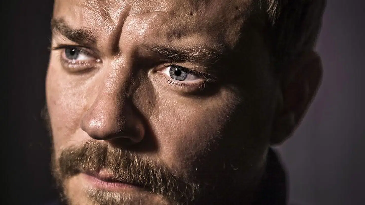 Pilou Asbæk er også med i ejerkredsen hos B93.