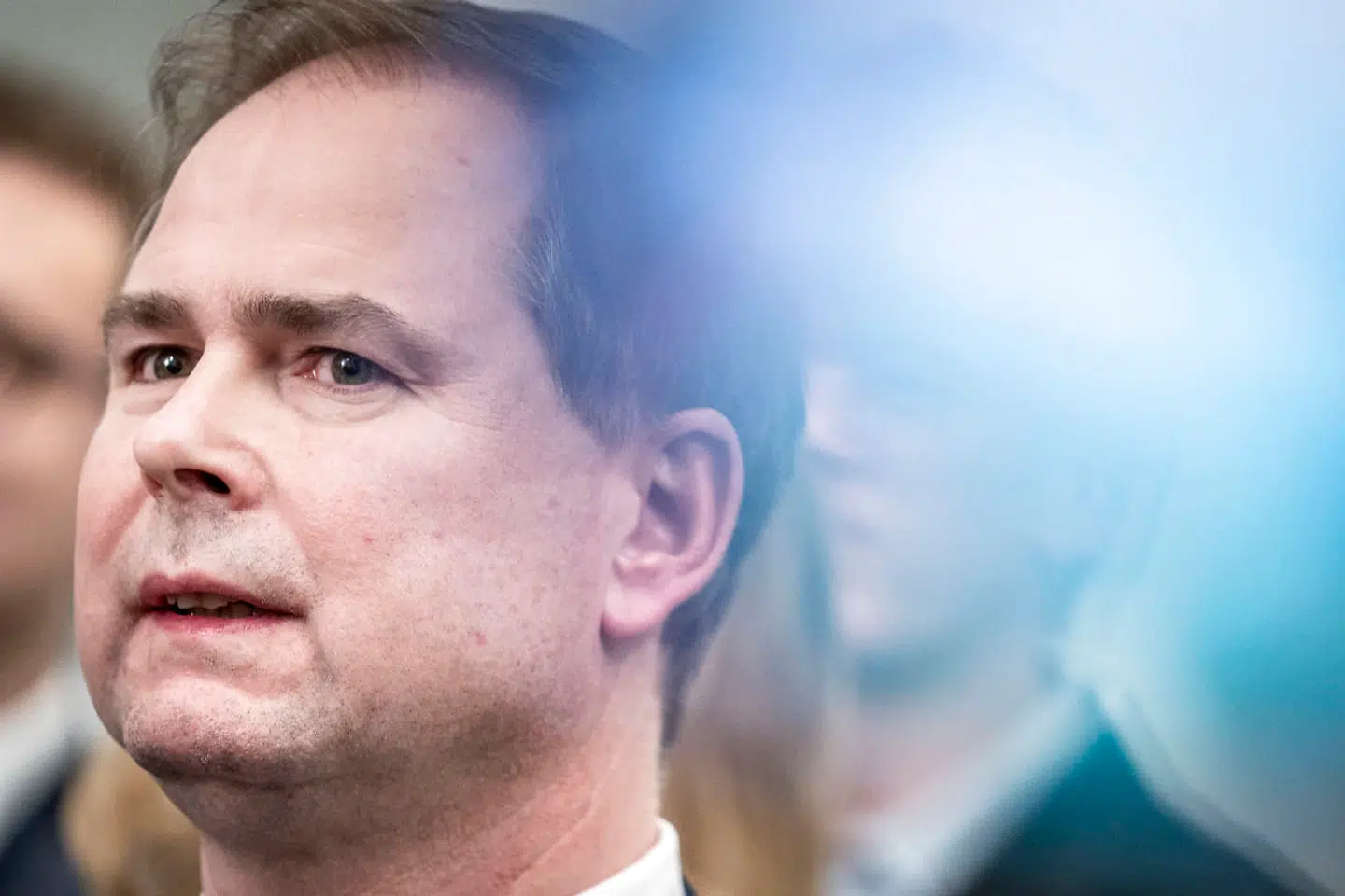 Nicolai Wammen (S) under præsentationen af Finansloven for 2022 i Finansministeriet i København, mandag 6. december 2021. Foruden finansministeren deltager repræsentanter fra Socialistisk Folkeparti, Radikale Venstre, Enhedslisten, Alternativet og Kristendemokraterne.