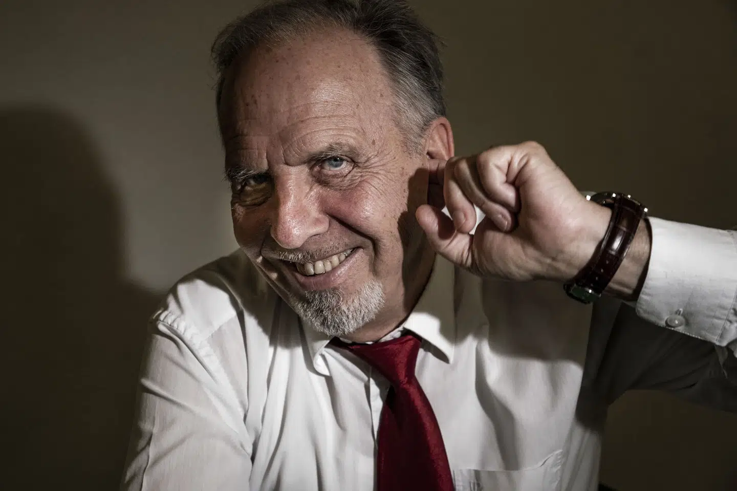 Jacob Haugaard, der netop har været smittet med corona, ser tilbage på halvandet år, hvor hans branche har været nedlukket. - Henover sommeren har vi været ude, men ellers har det været en lang aflysning. Nu må vi se med julefrokoster, jeg skulle have været ude at optræde til, hvor mange af dem, der bliver aflyst, siger han. - Men jeg er ikke den paranoide type. det hele går sgu nok, siger Jacob Haugaard. (Arkivfoto). Søren Bidstrup/Ritzau Scanpix