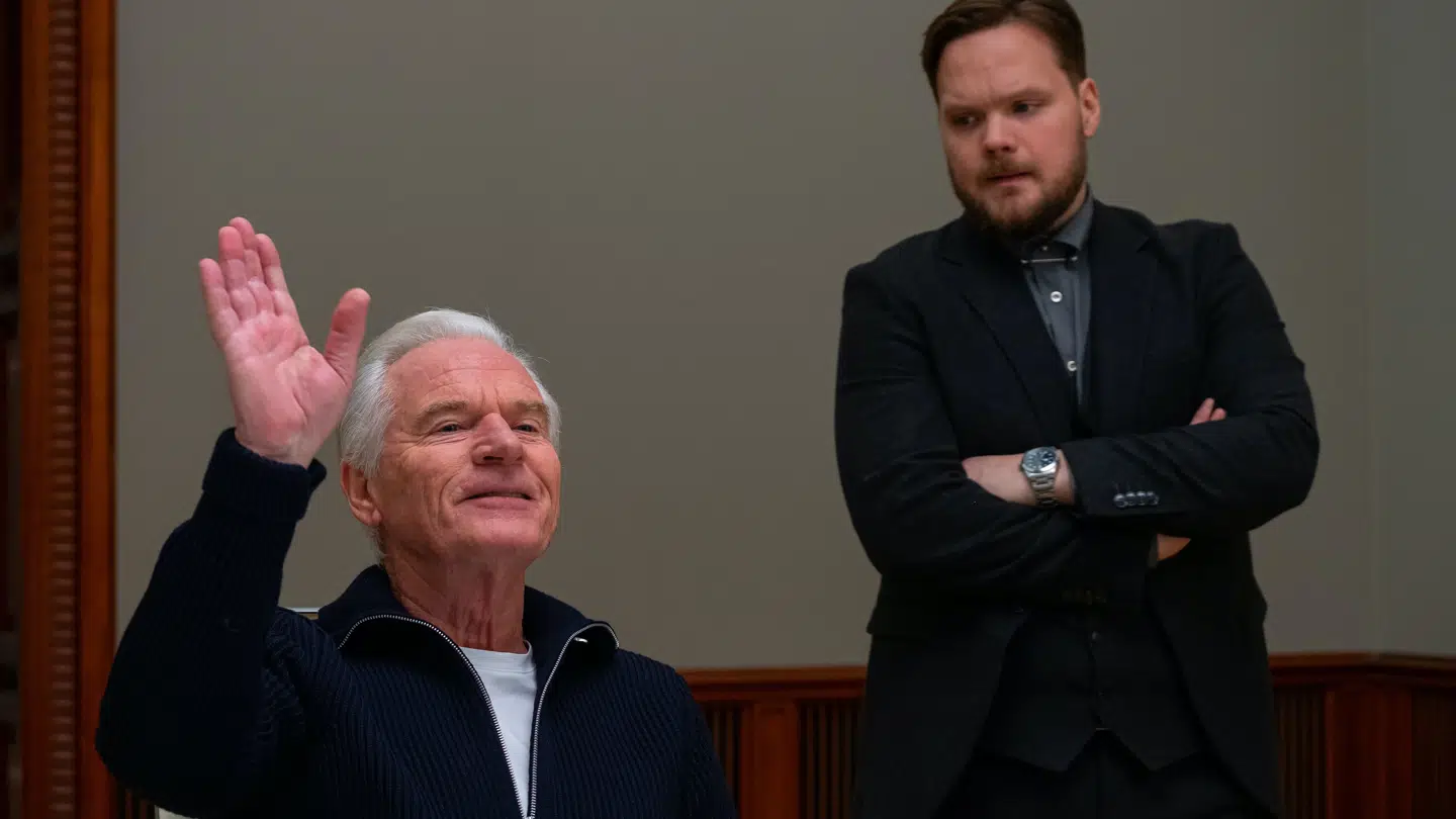 Kurt Ravn og hans håndlanger.