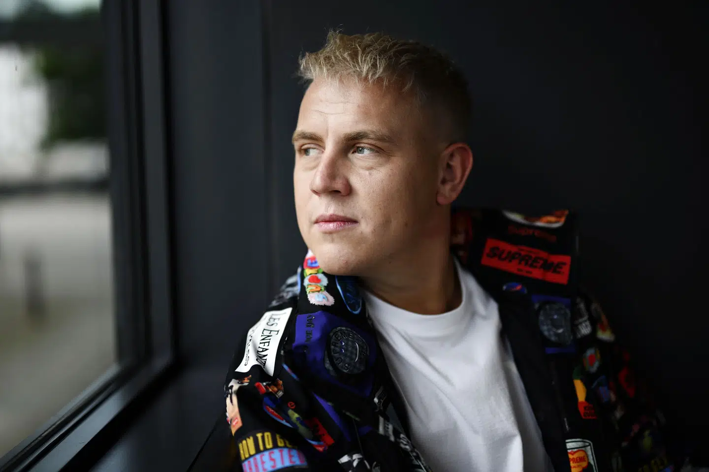 Der er tale om smitte med coronavarianten Omikron efter en koncert med den 30-årige dj Martin Jensen lørdag i Aalborg. Det bekræfter Styrelsen for Patientsikkerhed onsdag. (Arkivfoto). Philip Davali/Ritzau Scanpix