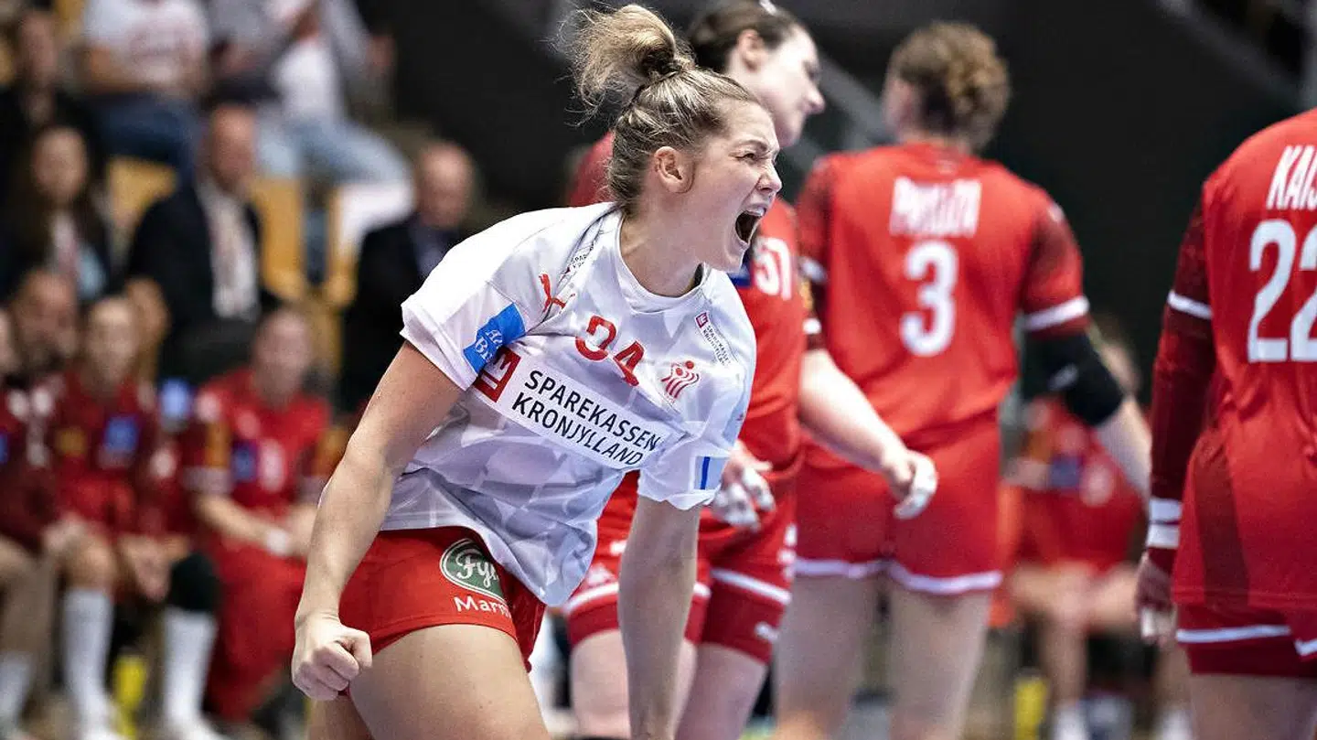 Rikke Iversen er i disse dage samlet med landsholdet.