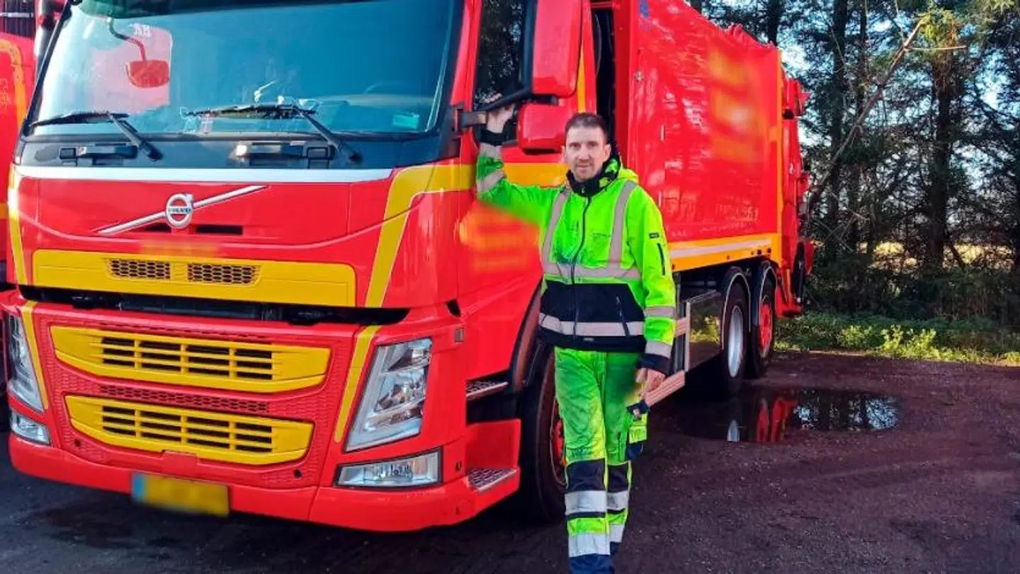 Det er Jans drømmejob at være skraldemand.