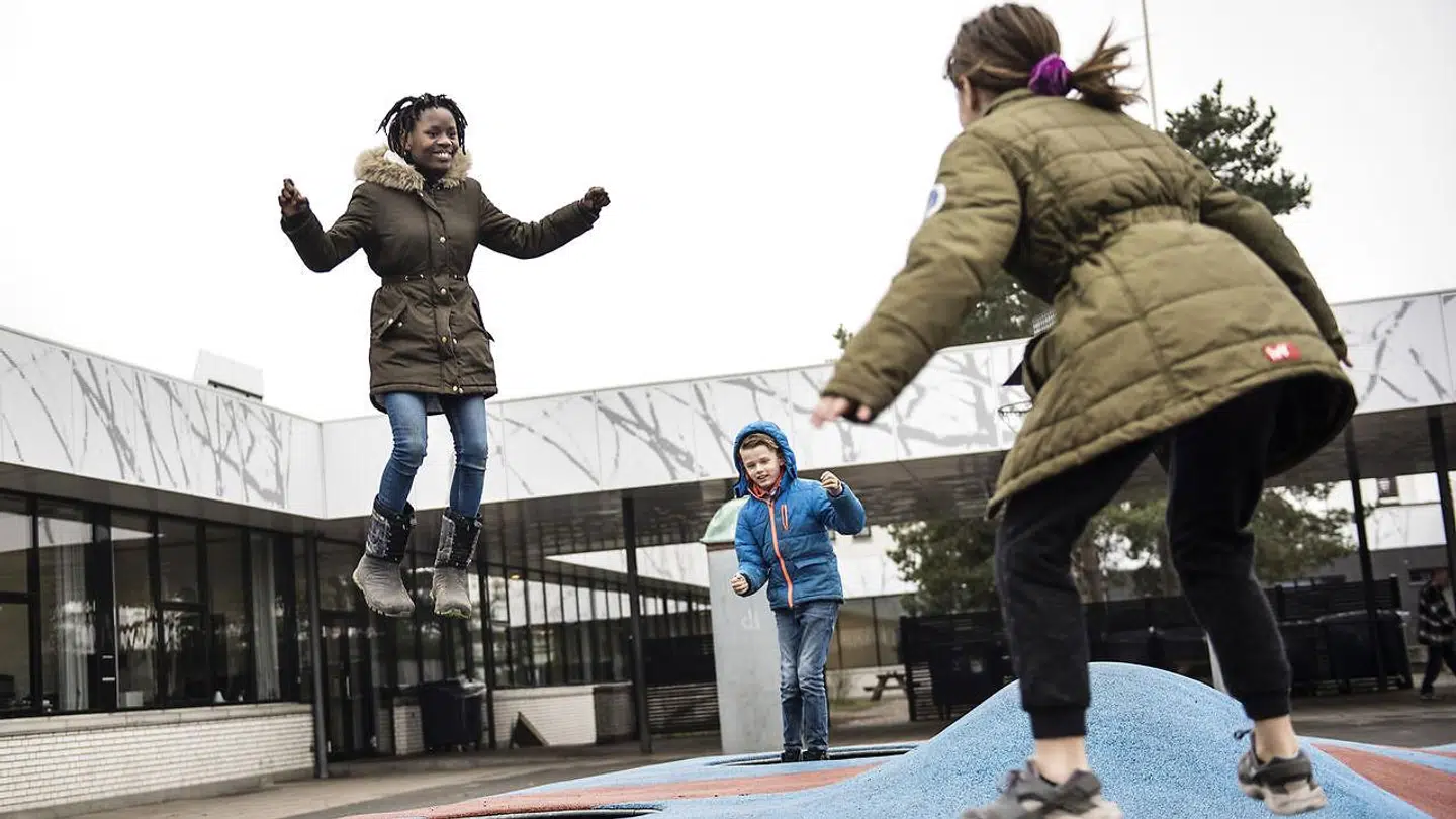Flere skolebørn er blevet hjem som følge af smitteudbrud på københavnske skoler. Arkivfoto: Thomas Lekfeldt