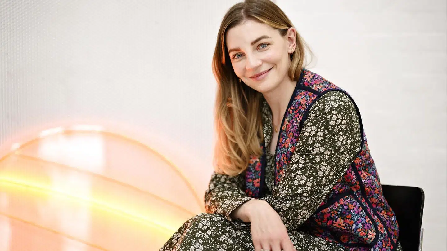 Molly Egelind (spiller Anna) fotograferet under pressemøde på TV 2s nye familiejulekalender 'Kometernes jul', i København torsdag den 18. november 2021.. (Foto: Philip Davali/Ritzau Scanpix)