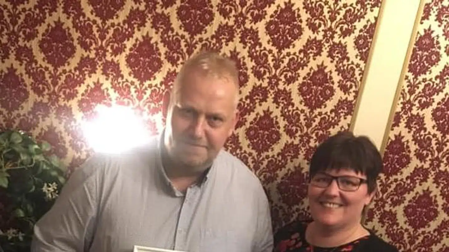 Thomas Gregersen driver Hotel Hjedding sammen med sin kone, Lone Gregersen.