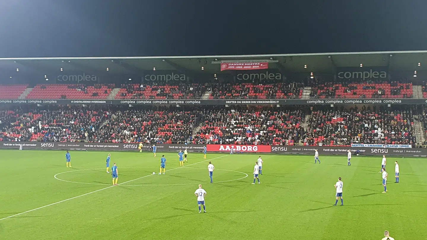 Ifølge Aalborg Frejas formand blev der solgt 4.248 til kampen mod Brøndby.
