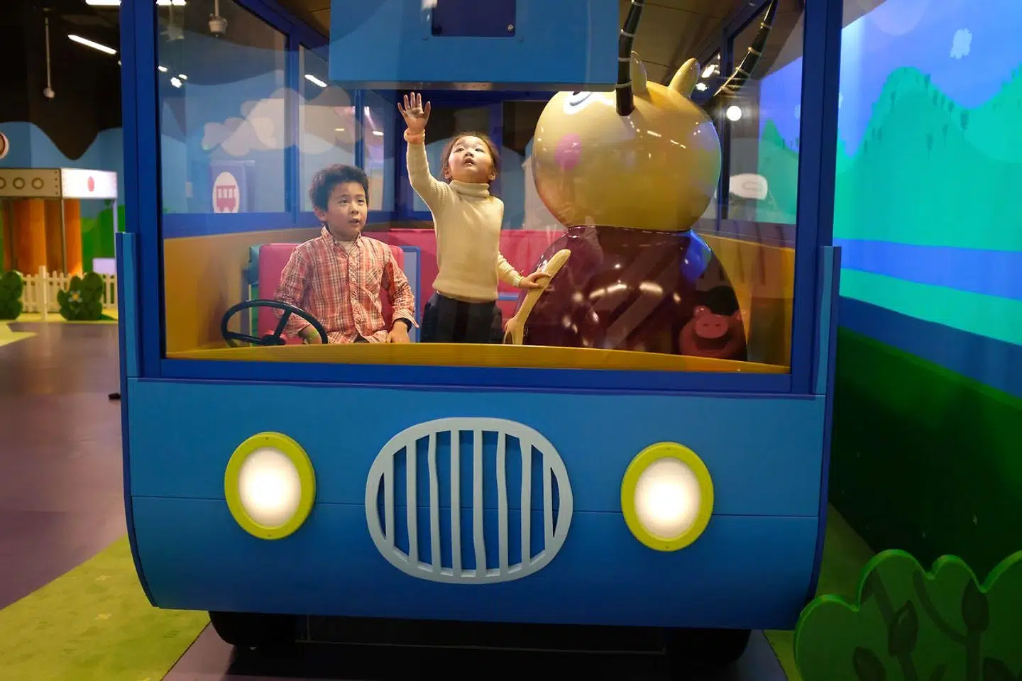 Gurli Gris er blevet en populær figur. Ud over de mange tegnefilm, er der nu også oprettet Gurli Gris-temaparker