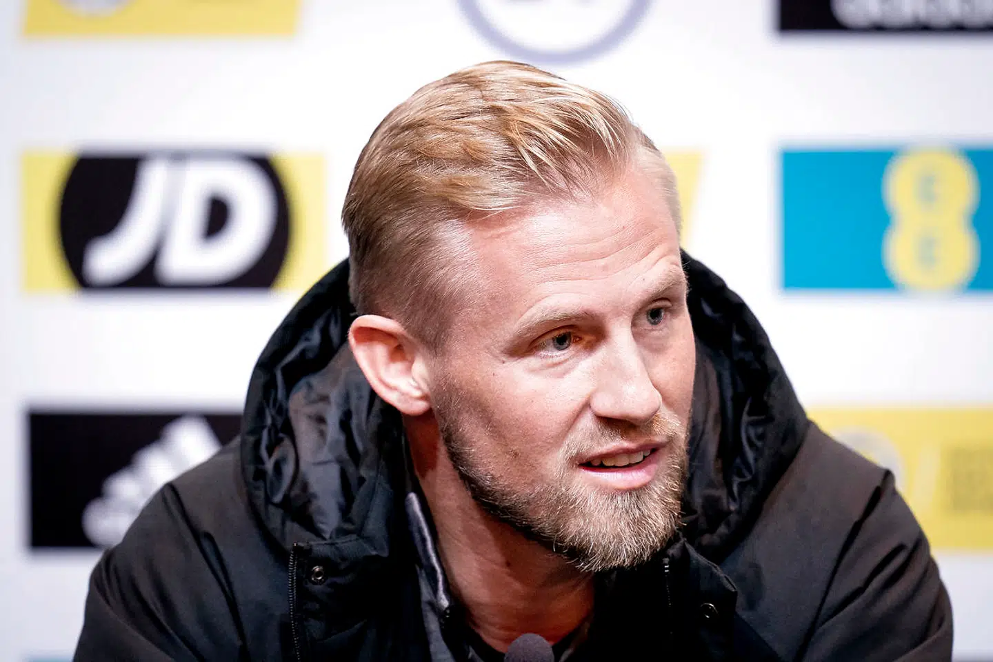 Landstræner Kasper Hjulmand, Kasper Schmeichel og Jannik Vestergaard under pressemøde på Hampden Park i Glasgow, søndag den 14 november 2021