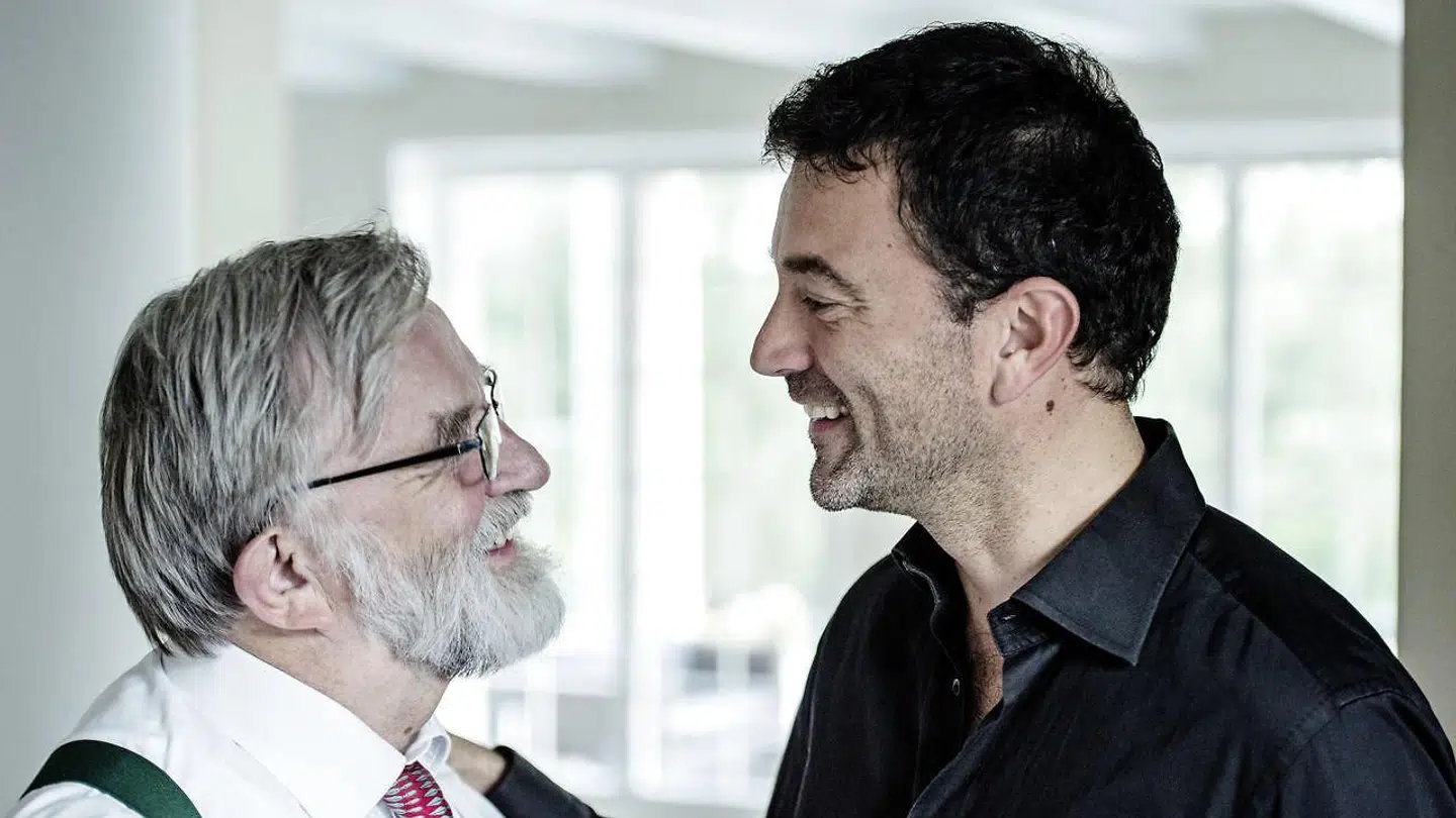 Kurt Daell ses her med sønnen Erling Daell.