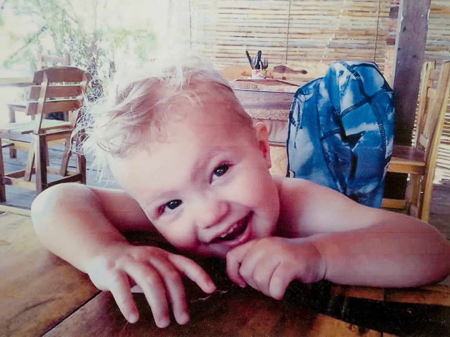 Sara Thanes søn Nord var blot 18 måneder gammel, da han blev slået ihjel af sin far- hendes eks-kæreste, som efterfølgende tog sit eget liv. Sara er nu blevet mor igen, men slås stadigvæk med manglende tillid til mænd og sorgen over sin mistede søn.