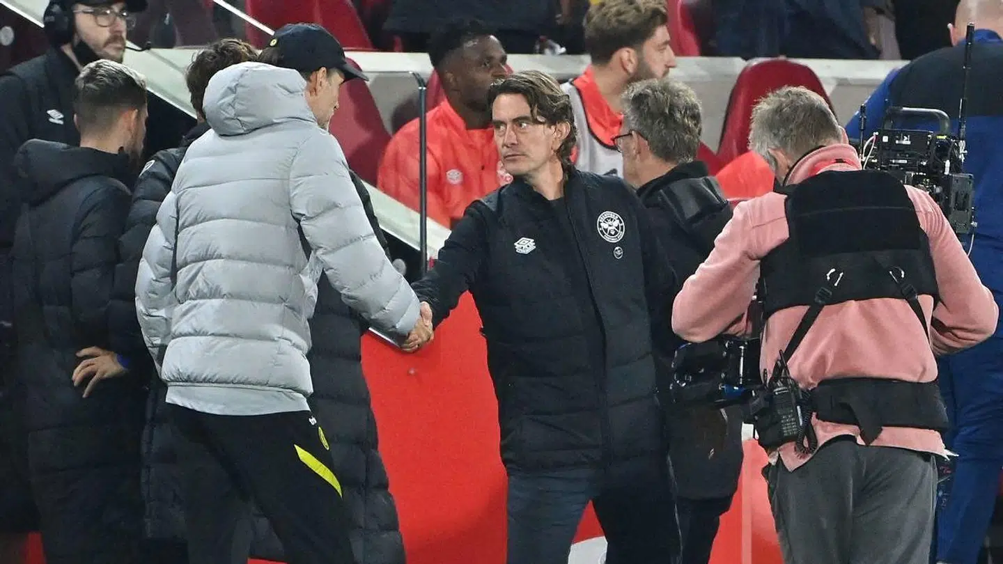 Thomas Frank hilser på Chelsea-træner Thomas Tuchel kort efter Brentfords 0-1-nederlag til Chelsea.