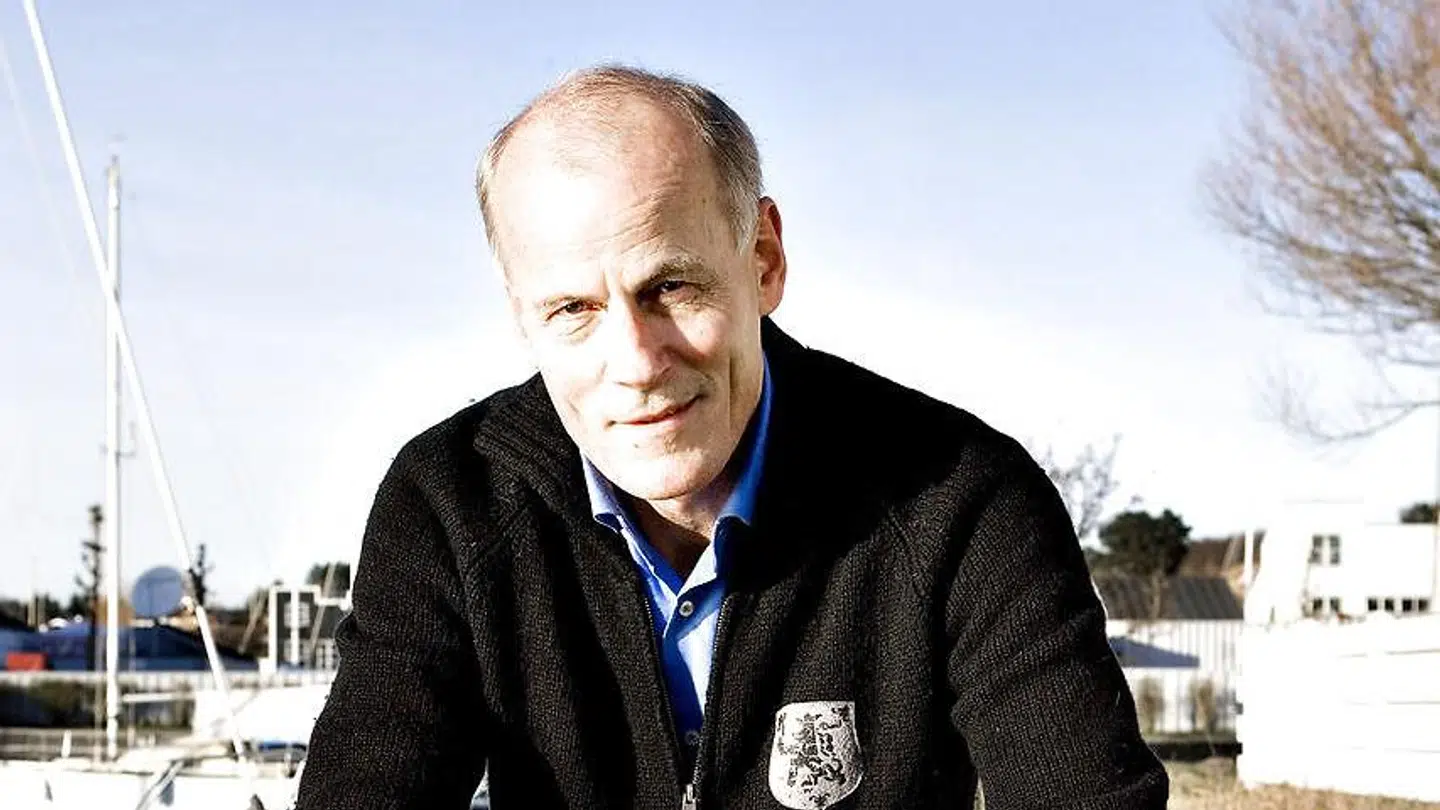 Mogens de Linde er ejendomsmatador og kommer fra en adelig slægt.