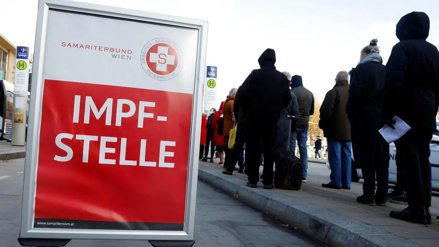 Borgere i Østrig, som ikke er vaccinerede, er allerede blevet beordret i nedlukning.