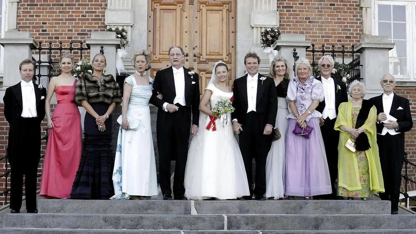 Baron Niels Iuel-Brockdorff (tv for bruden) ville ønske, at slottet blev på familiens hænder.