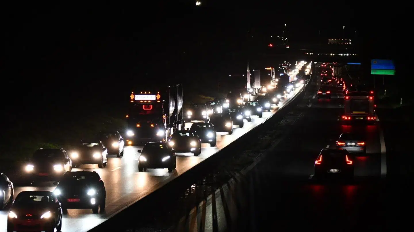 Uheldet giver en smule kø på motorvejen. Foto: Presse-fotos.dk.