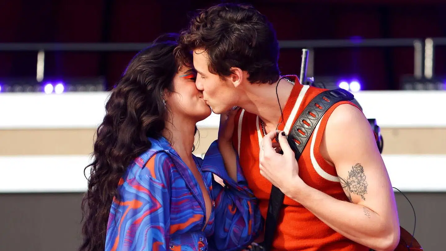 Camila Cabello og Shawn Mendes på scenen i New York i september 2021.