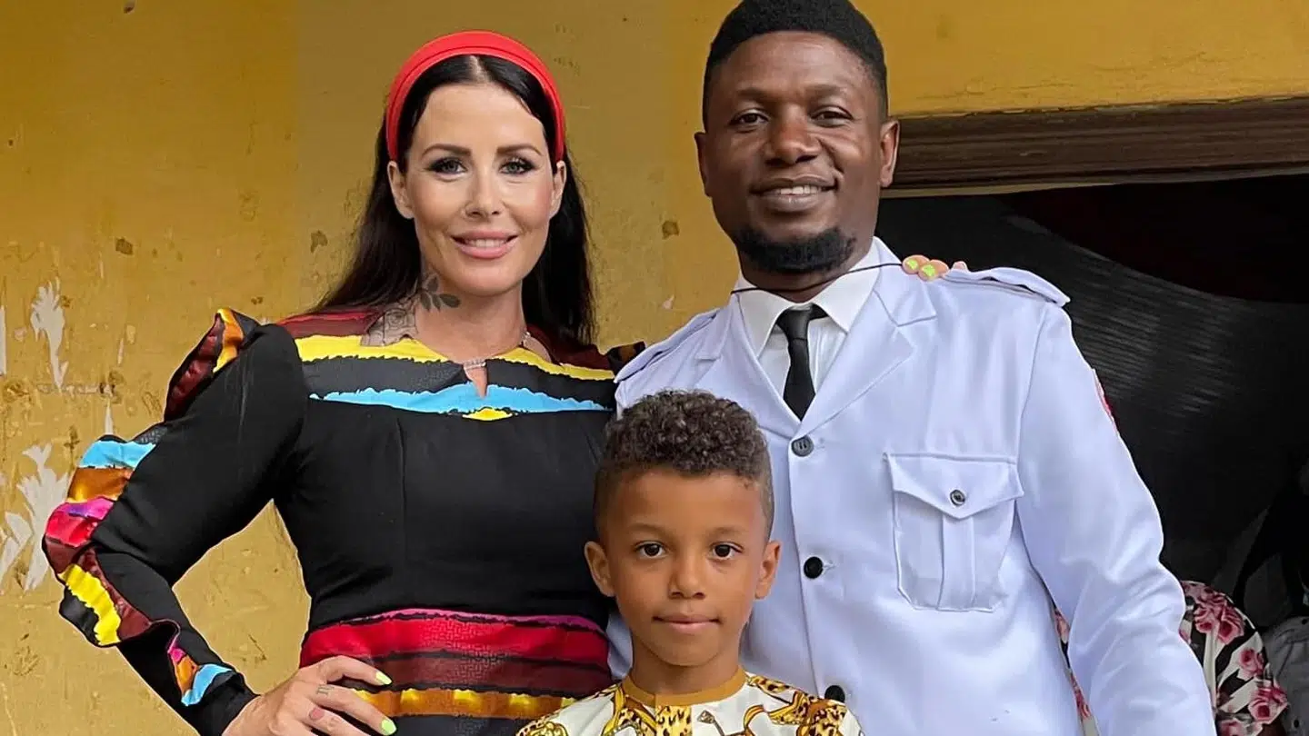 Anja Ringgren Lovéns kæreste, David Emmanuel Umem, modtog i august en ærespris fra Red Cross for sit humanitære arbejde. Billedet er taget til en ceremoni i den anledning.