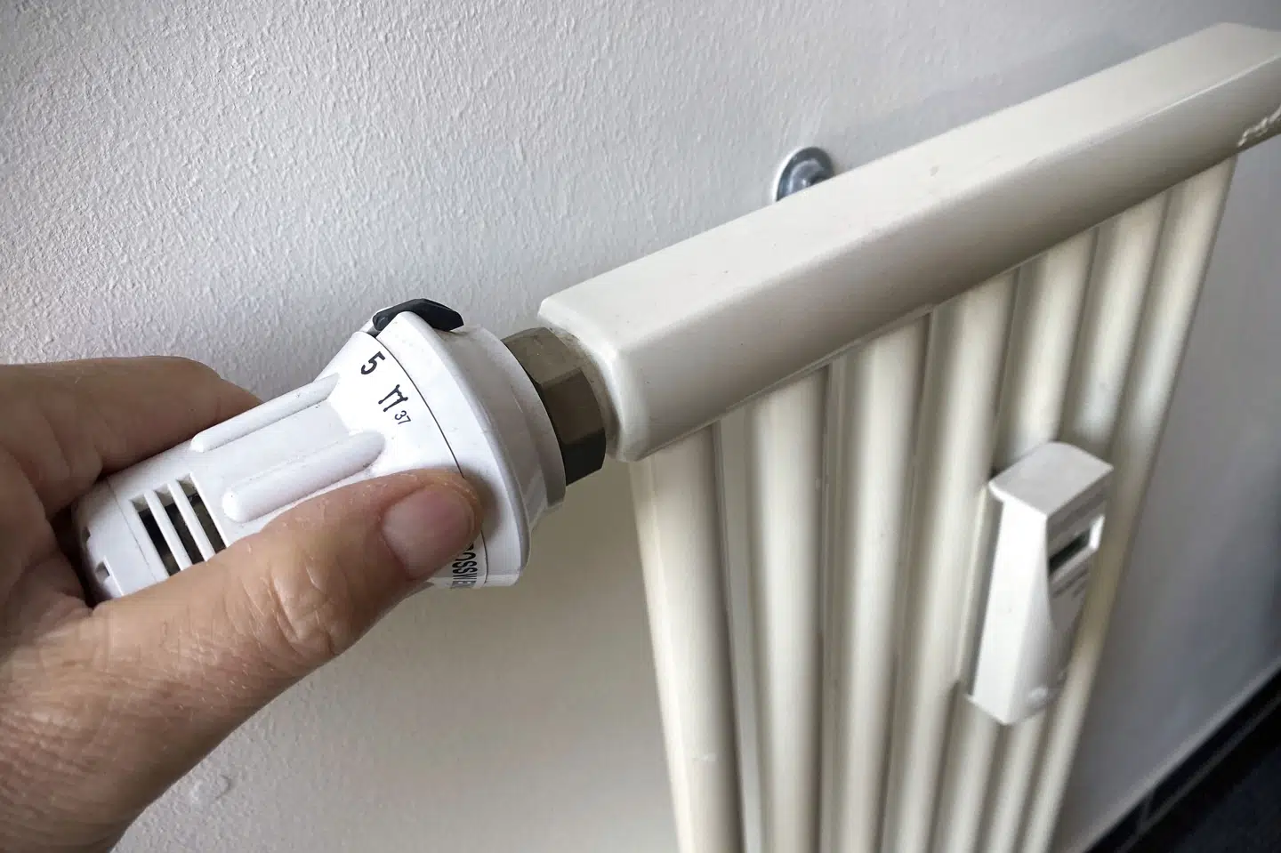 Regeringen vil hjælpe borgere, der kan have svært ved at betale varmeregningen som følge af markante stigninger på energipriser. (Arkivfoto) Frank Hoermann/Sven Simon/Ritzau Scanpix