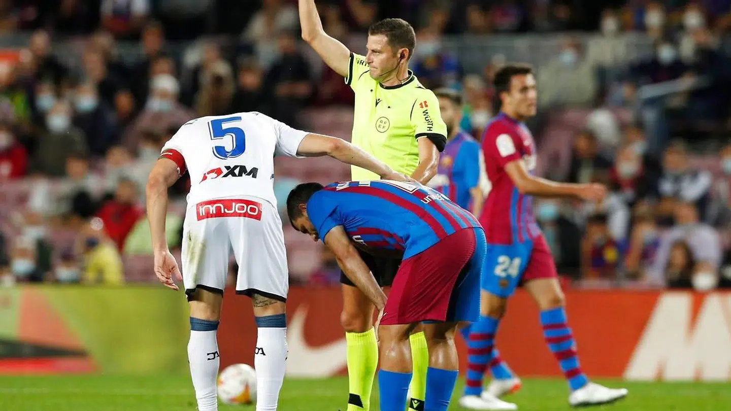 Smerter i brystet tvang Aguero til at forlade banen i et opgør mod Alavés i slutningen af oktober.