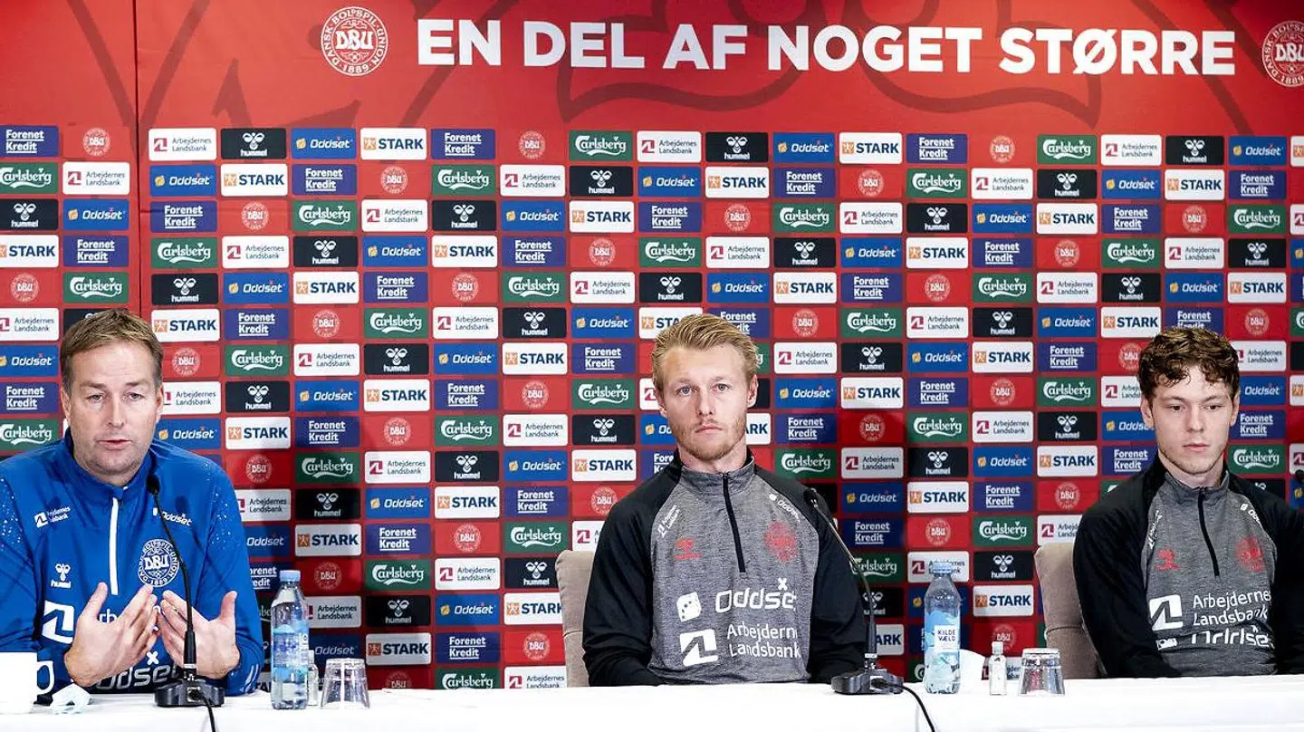 Kasper Hjulmand, Simon Kjær og Andreas Skov Olsen besvarede pressens spørgsmål forud for kampen mod Færøerne.