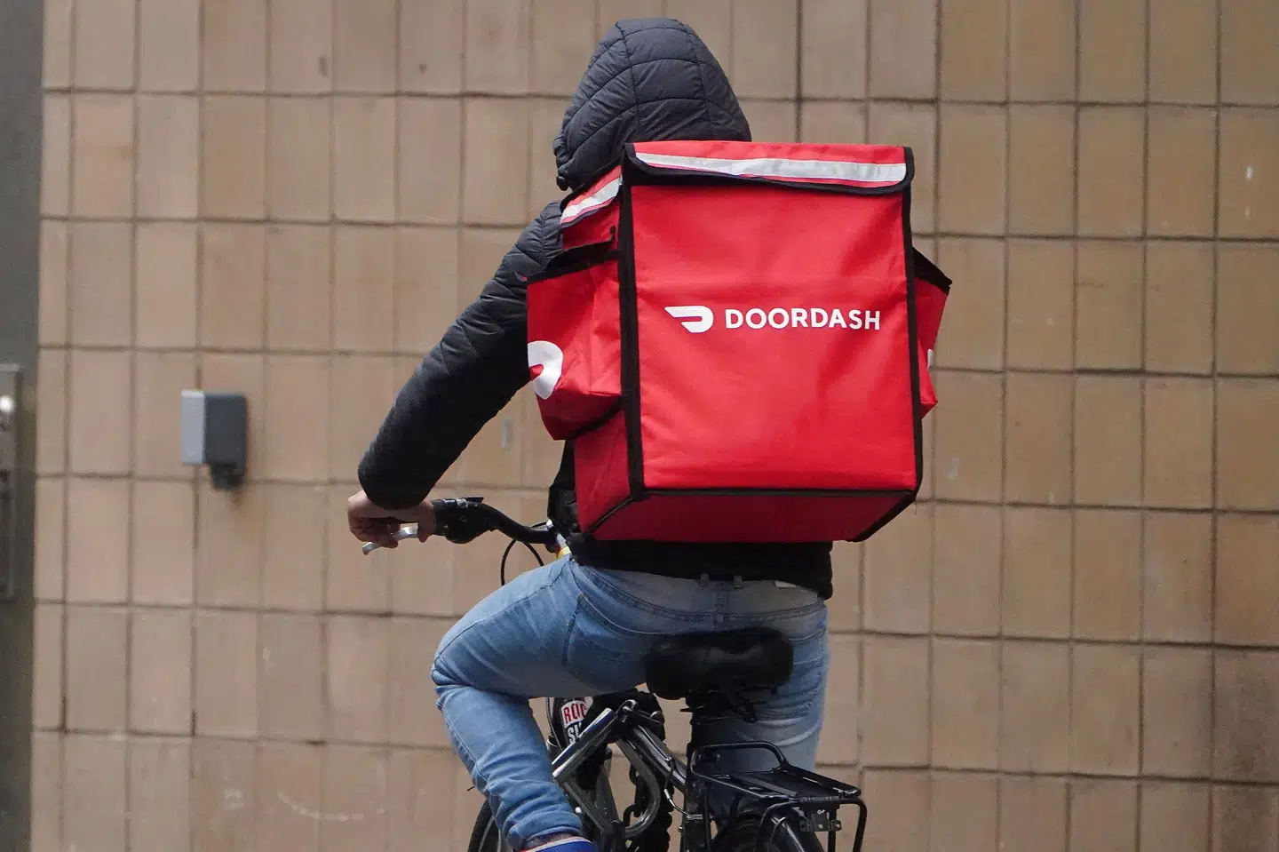 Amerikanske Doordash har købt finske Wolt for 52 milliarder dollar. (Arkivfoto) Carlo Allegri/Reuters