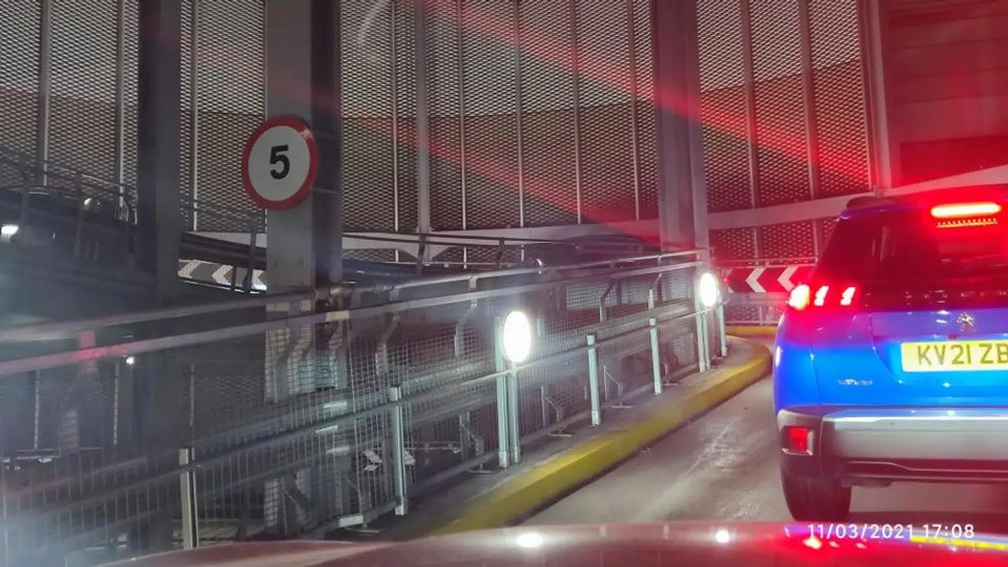 En, der holdt i køen, brugte ventetiden på at lave et opslag om det på Reddit.