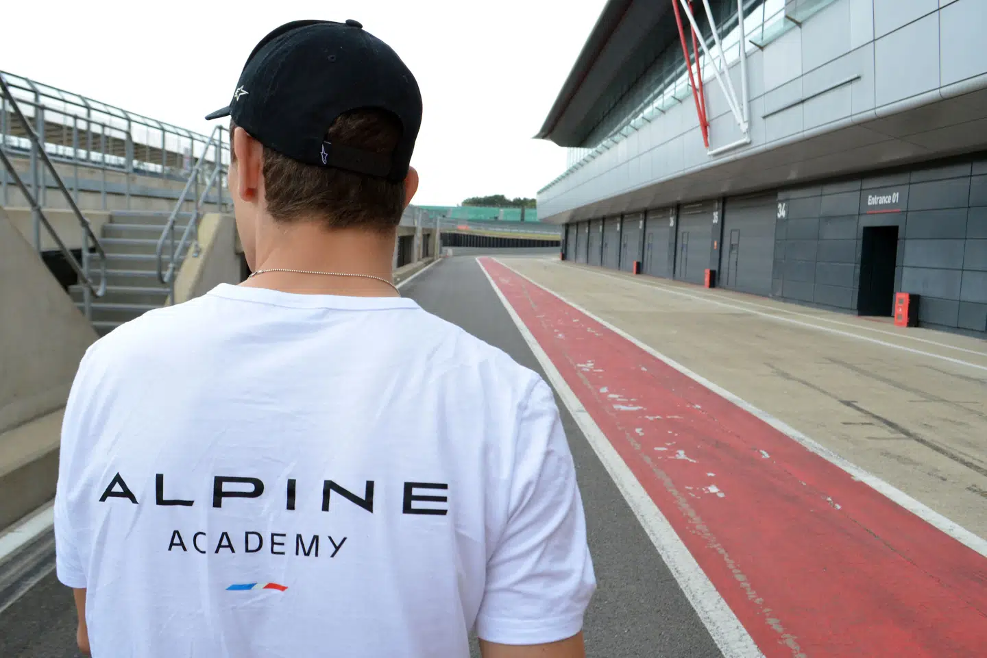 Bobby Rahal, der har Honda som motorpartner i IndyCar-serien, ser ikke noget problem i, at Lundgaard eventuelt fortsætter i Alpine Academy.