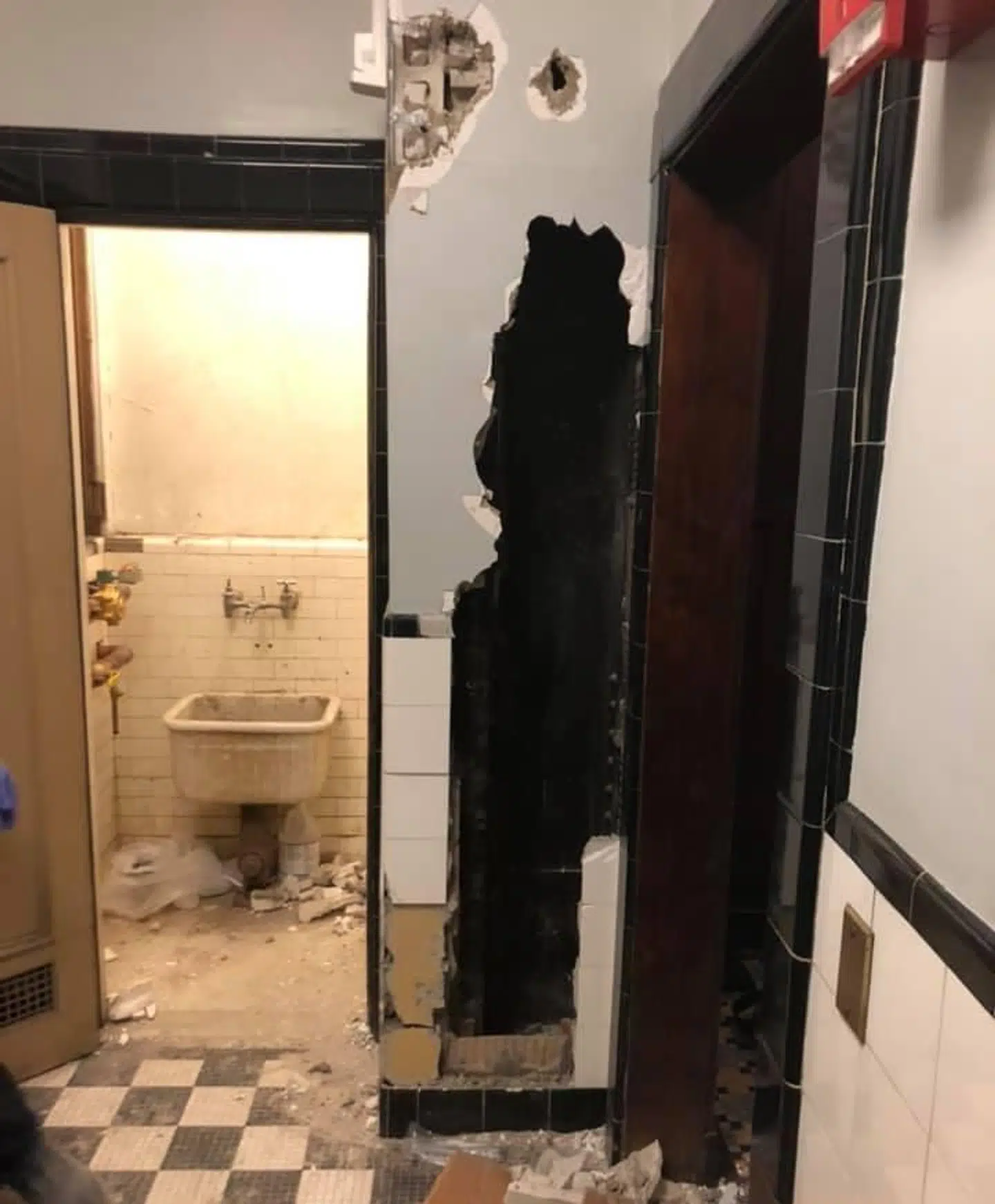 Her ses stedet, hvor manden havde befundet sig i to til tre dage