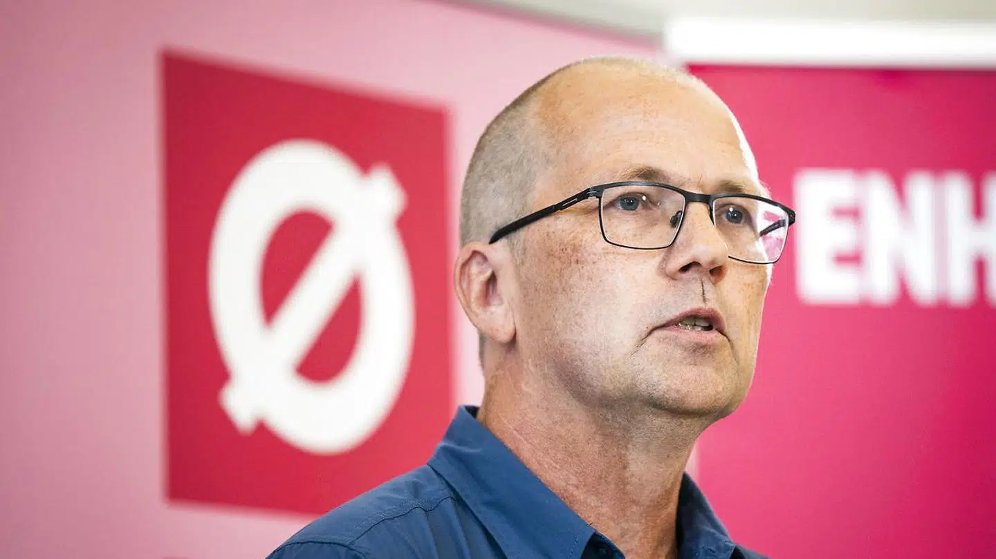 Enhedslistens gruppeformand Peder Hvelplund efterlyser en strategi for epidemien, så vi kan imødegå vinteren.