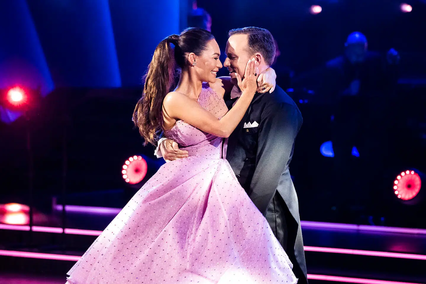 Mascha Vang og Thomas Evers Poulsen, Wienervals. Vild med Dans sæson 18, program 9, på TV2 fredag den 5. november 2021. (Foto: Martin Sylvest/Ritzau Scanpix 2021)