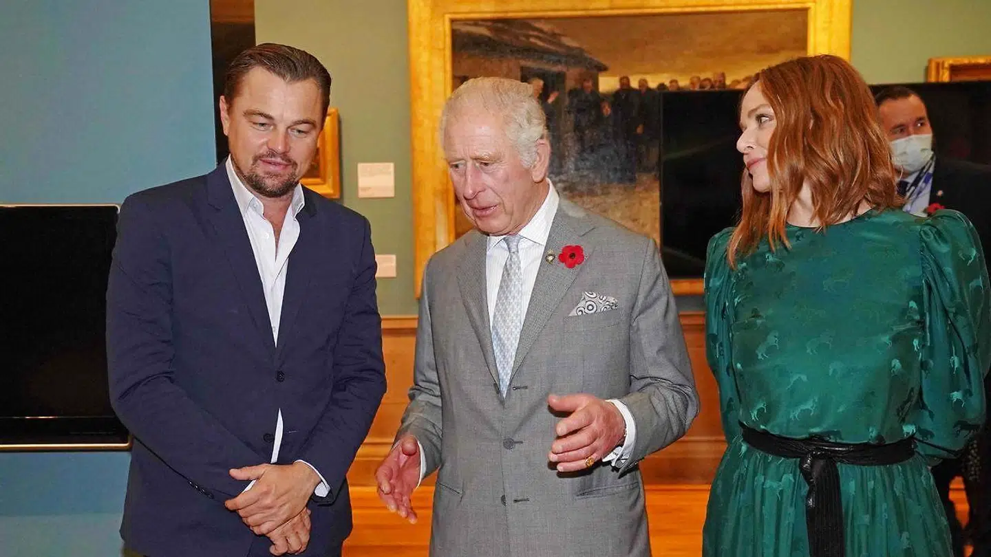 Prins Charles i selskab med skuespilleren Leonardo diCaprio og og designeren Stella McCartney til COP26