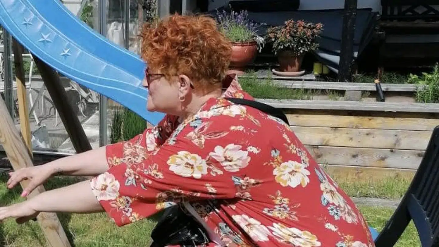 Jobbet som frivillig giver for alvor mening for Mai, når hun kan få børn til at grine og kvinder til at smile.