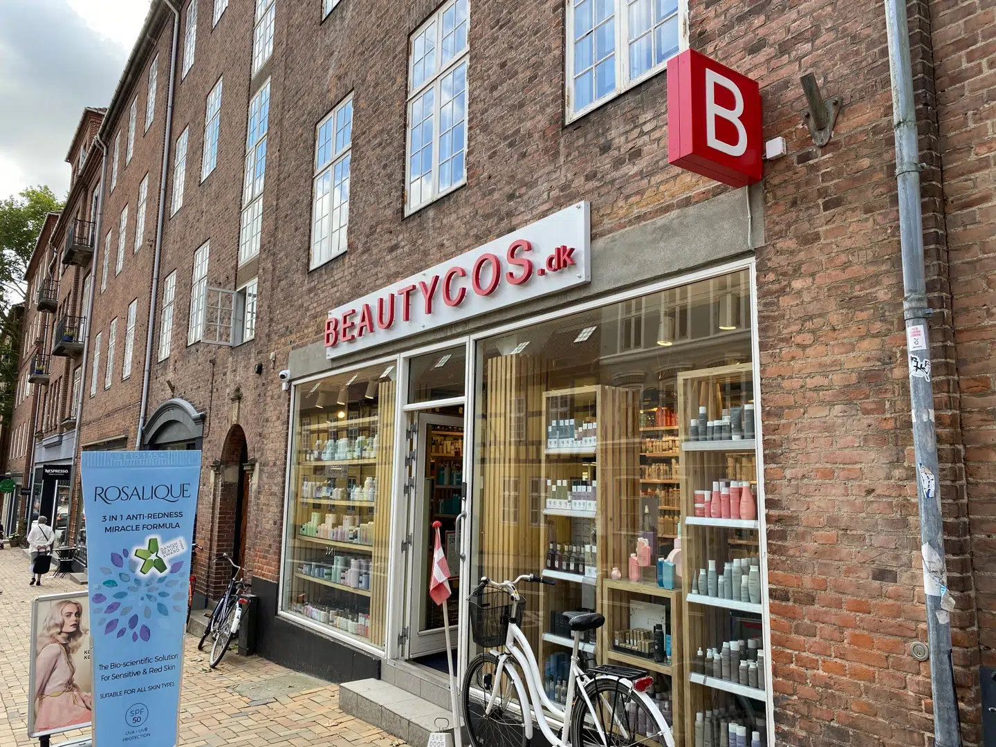 Det er Beautycos-lageret, der blev ramt af indbrud i august.