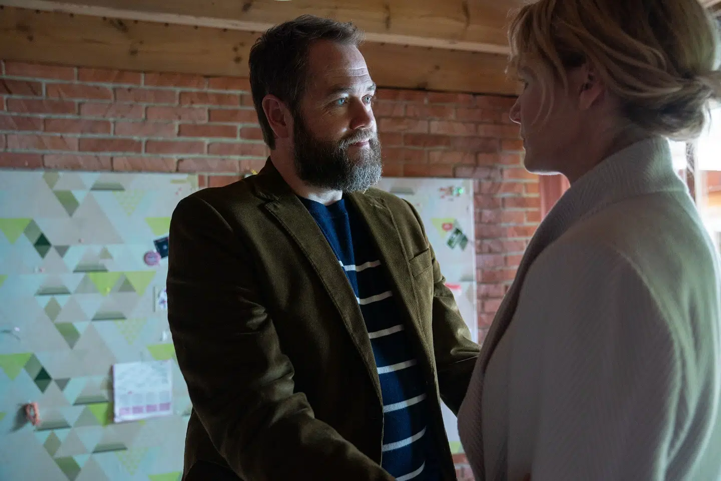 Esben Dalgaard som Steen Hartung og Iben Dorner som Rosa Hartung i 'Kastanjemanden'.