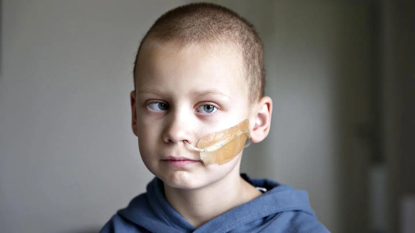 Magnus Funder Nielsen fra Grindsted har en tumor i hjernen. Tumoren blev opdaget, da han begyndte at skele.