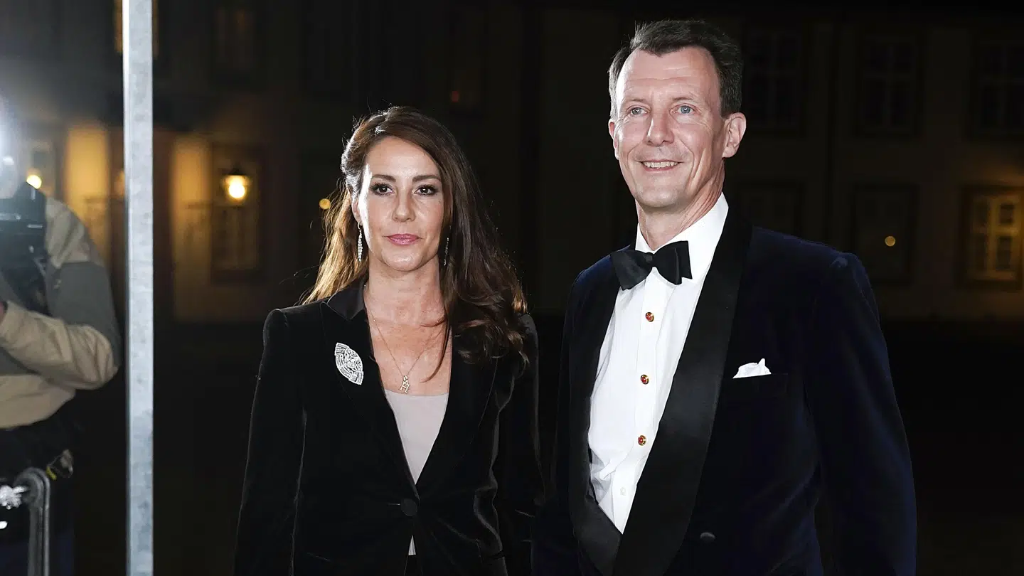 Prinsesse Marie og prins Joachim ankommer til Dronningens koncert og middag for filmbranchen på Fredensborg Slot 26. oktober.