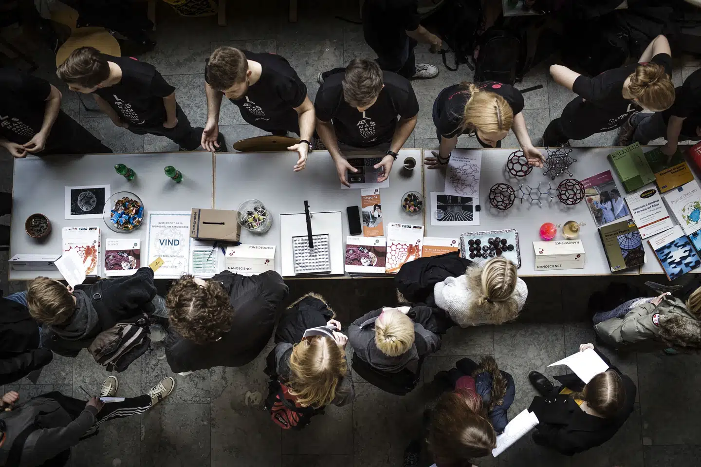 Ingeniørerne og magistrene går ind i debatten om at sænke dagpengene for nyuddannede. De er nu parate til at acceptere en sats på 9500 kroner, hvis den nuværende dimittendsats på 13.815 kroner bliver fastholdt i de første tre til seks måneder, skriver Jyllands-Posten. (Arkivfoto). Thomas Lekfeldt/Ritzau Scanpix