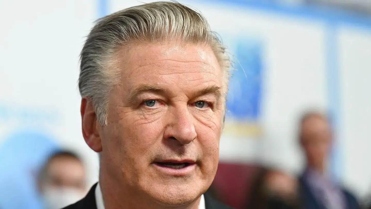 »Mit hjerte er knust,« skrev Alec Baldwin blandt andet på Twitter efter den tragisk hændelse.