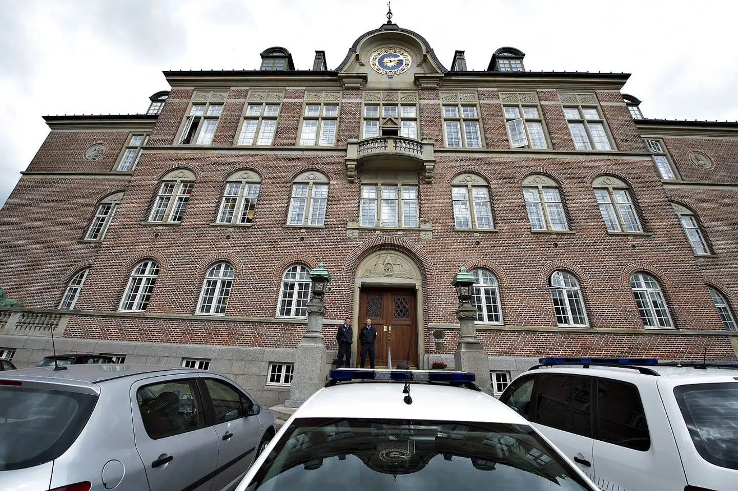 Det var her ved Retten i Aarhus, der torsdag faldt dom i sagen om 19-årig, der var tiltalt for voldtægt.