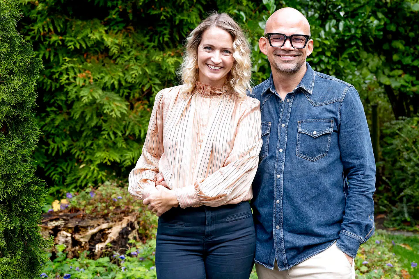 Fredag holdt Annette Heick og Jesper Vollmer fælles bogreception i hjemmet i Holte. Hun har skrevet en selvbiografi, mens han har lavet en kogebog. Foto Bax Lindhardt.