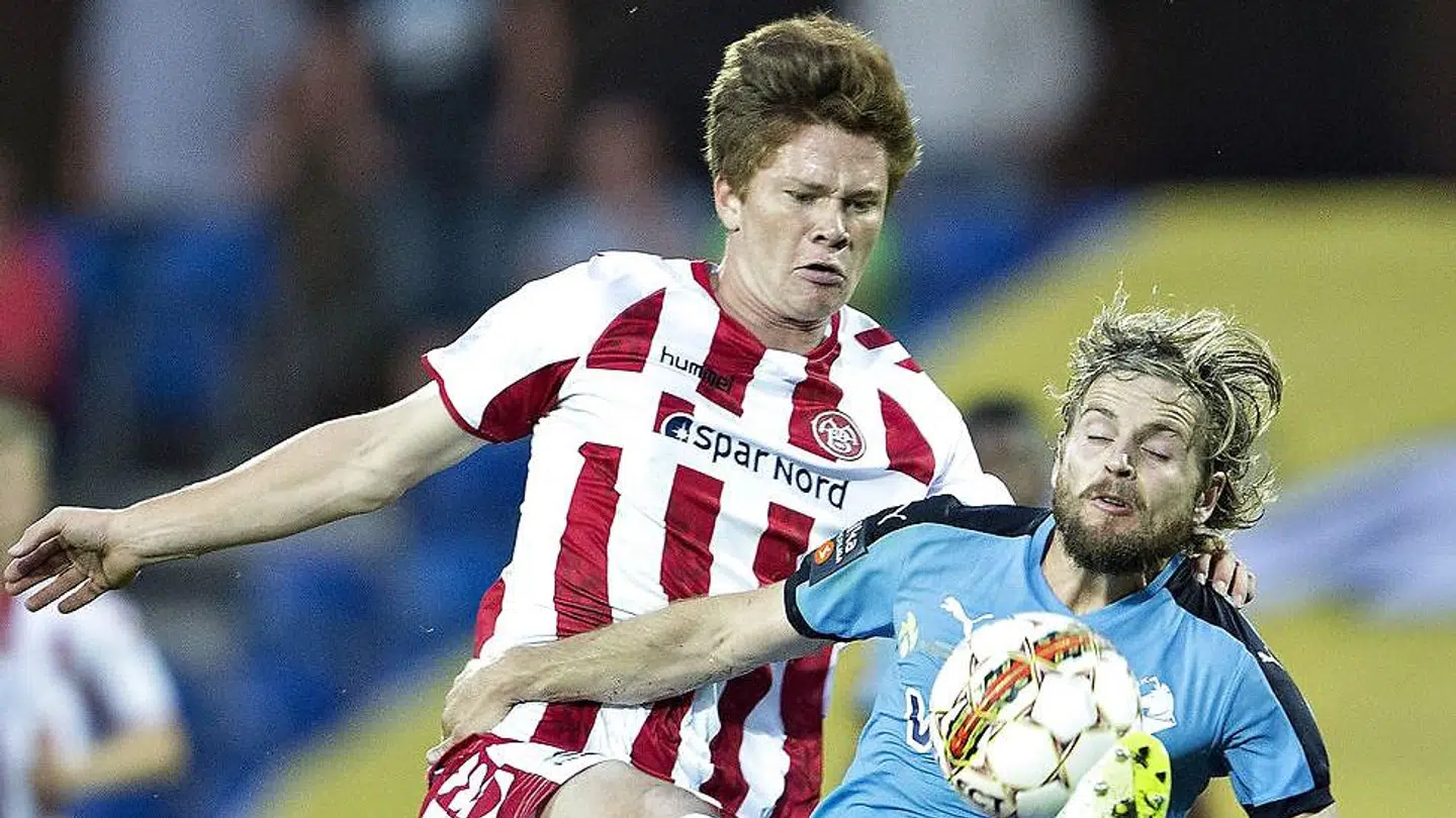 Sebastian Grønning slog aldrig igennem i AaB. Her ses han i kamp for klubben mod Randers FC i 2016.