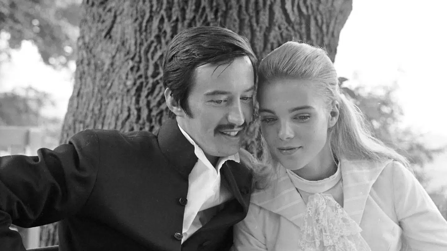 De svenske skuespillere Thommy Berggren og Pia Degermark er på Tåsinge for at indspille filmen om Elvira Madigan og Sixten Sparre, som var instrueret af Bo Widergren, og som udkom i 1967.