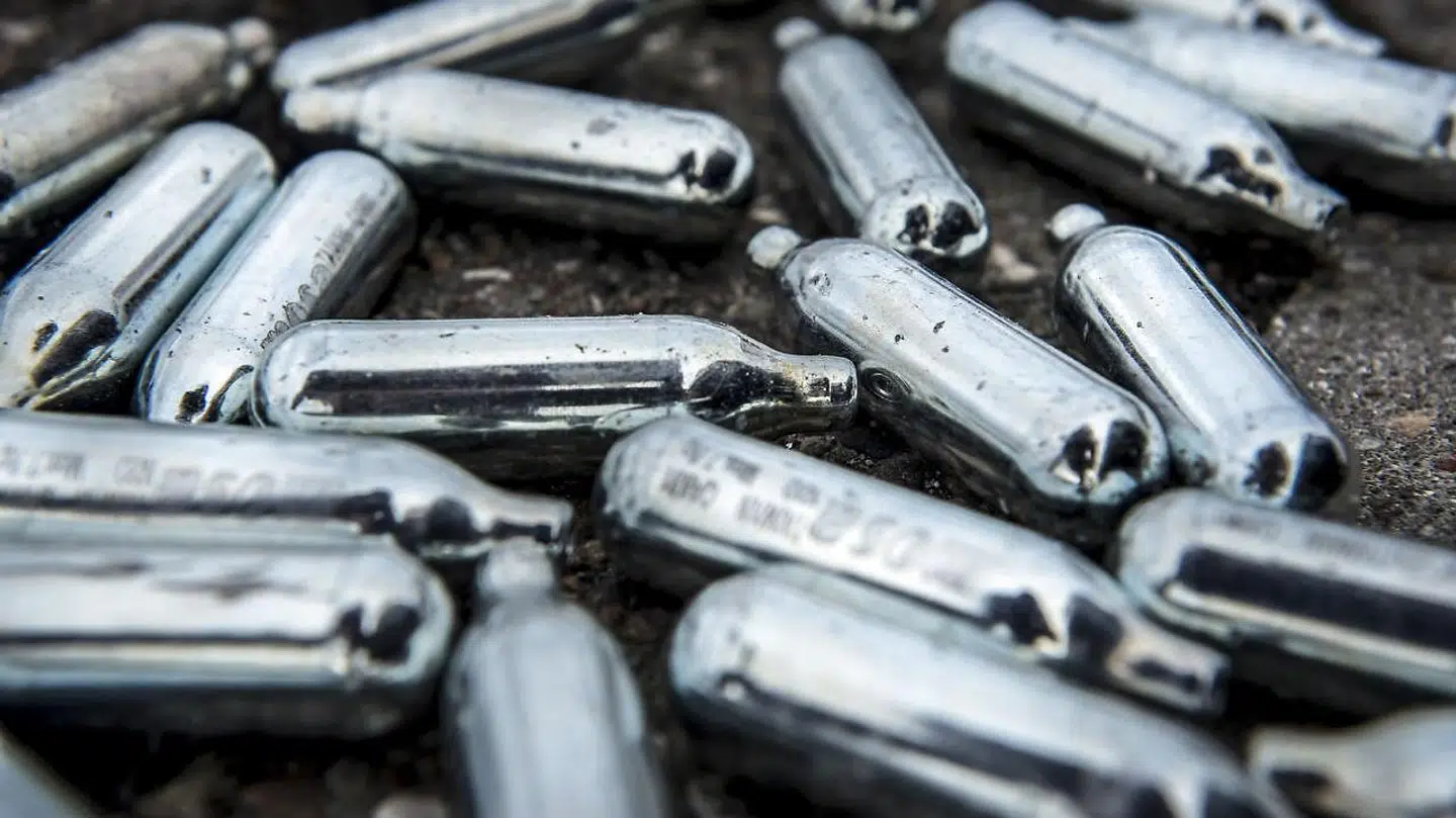 Mange har sikkert set de sølvfarvede patroner ligger rundt omkring i gadebilledet. Foto: Mads Claus Rasmussen/Ritzau Scanpix