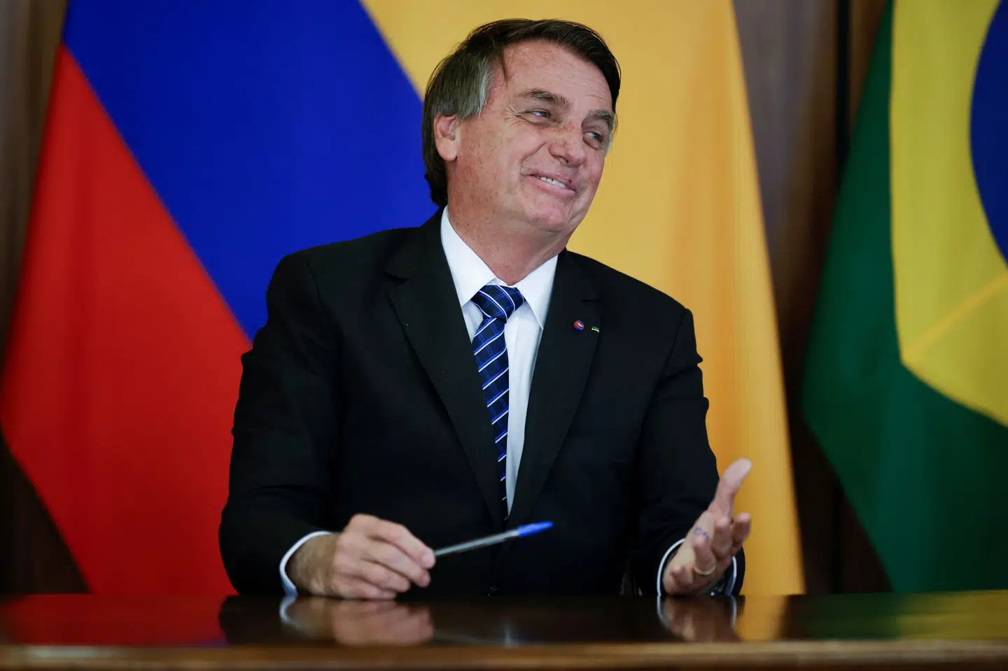 I et udkast til en rapport anbefaler et udvalg i Brasiliens senat, at der rejses sigtelse mod landets præsident, Jair Bolsonaro, for hans på mange punkter mangelfulde indsats under coronapandemien. Ueslei Marcelino/Reuters