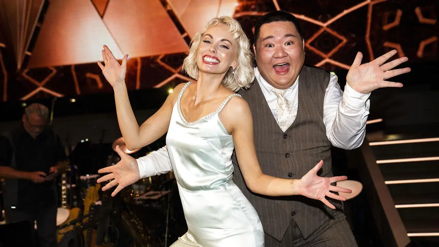 Kageglade Micki Cheng danser med Jenna Bagge i dette års 'Vild med dans'.